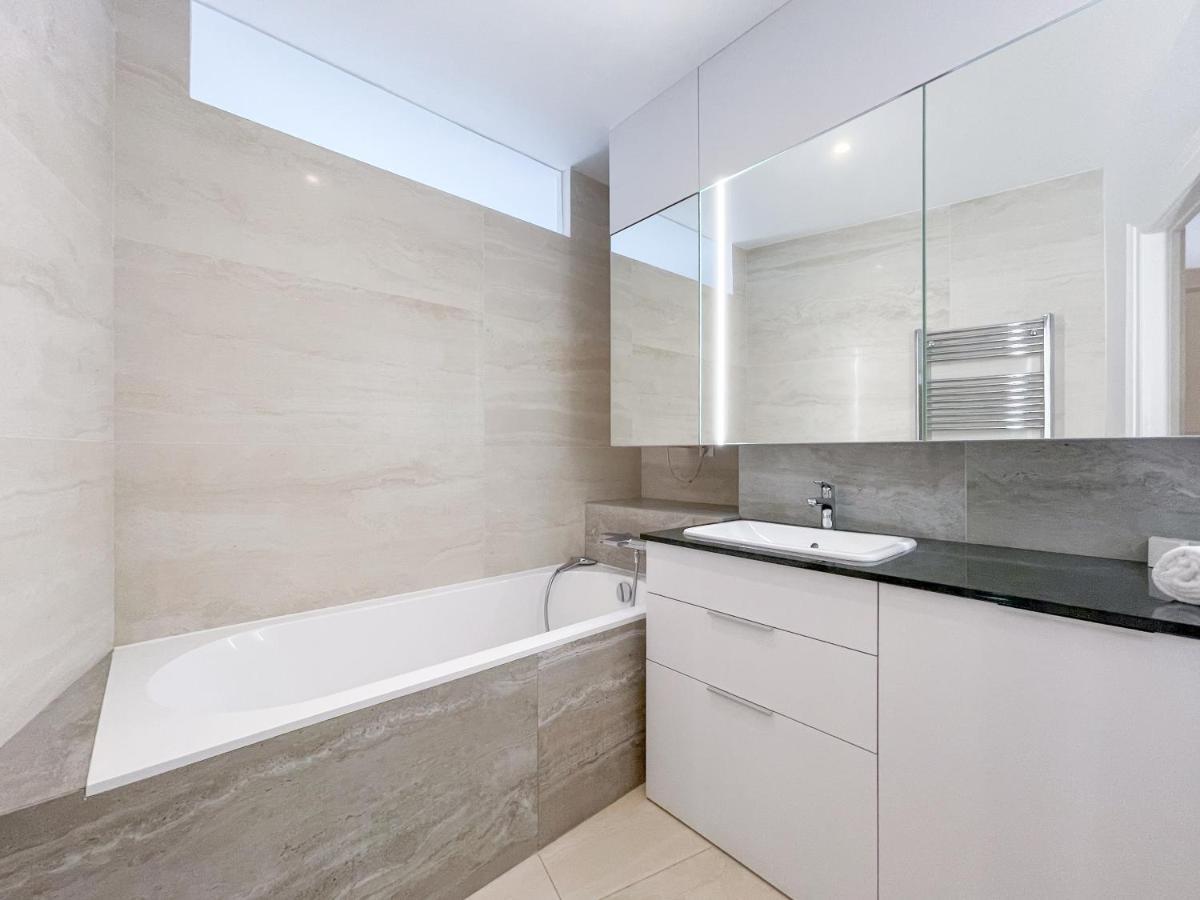 Elysian Apartment براتسيلافا المظهر الخارجي الصورة